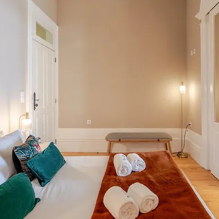Apartment Classic Meets Modern - Downtown Balcony Retreat Porto