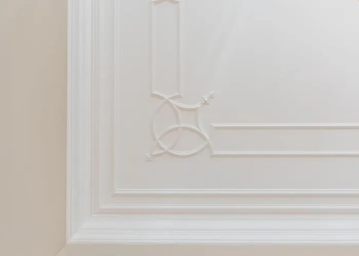 Apartman Classic Meets Modern - Downtown Balcony Retreat