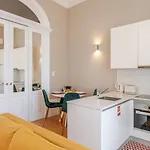 Lägenhet Classic Meets Modern - Downtown Balcony Retreat Oporto